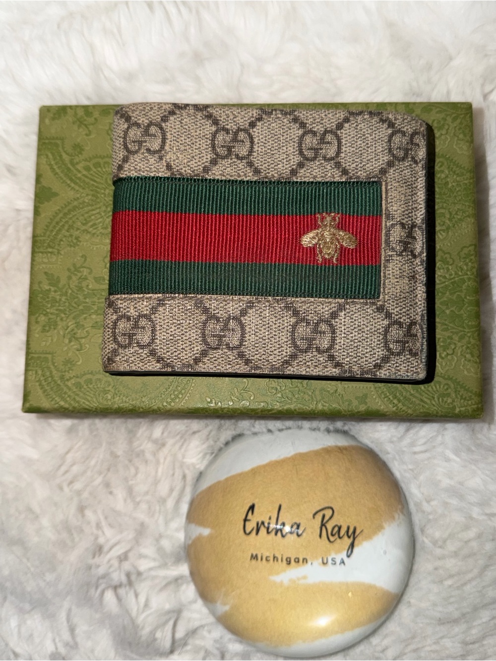 Gucci GG Supreme Canvas Bifold Bee‎ Wallet- BEAUTIFUL CONDITION